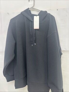 Women’s Black Hooded Pullover Jacket